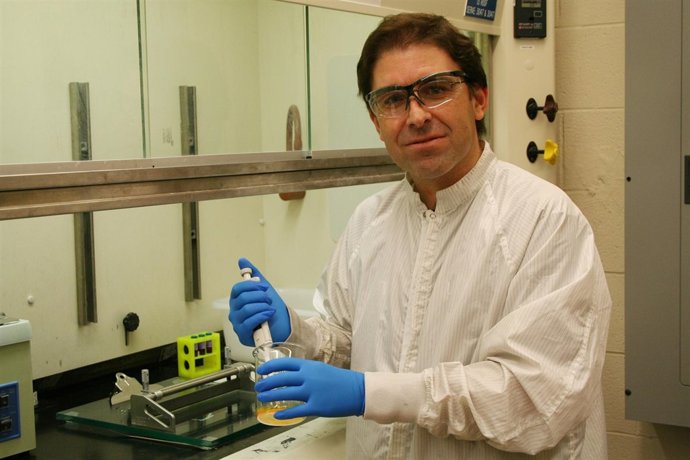 El químico asturiano Amador Menéndez