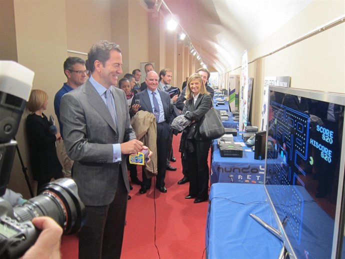 Cavero en la muestra Retroconsolas