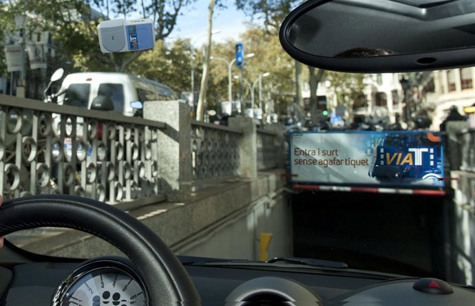 Sistema Via T de acceso y pago en aparcamientos de Saba