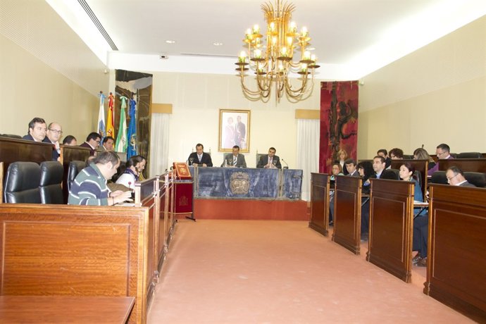 Pleno extraordinario para la concesión de Medallas de Oro en Huelva