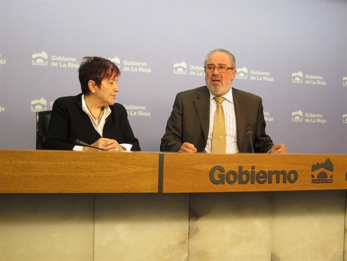 Nieto y Corral en comparecencia de prensa acogida menores