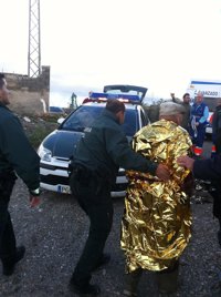 Rescatado un hombre de 93 años que quedó desorientado tras caerse en el margen del río Andarax