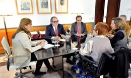 Susana Díaz, este lunes durante su reunión con Cermi-Andalucía