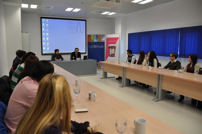 PCT Cartuja participa en 'Café con ciencia y mucha innovación', en Sevilla.