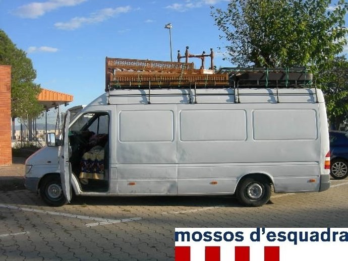 Vehículo denunciado en un control en Figueres