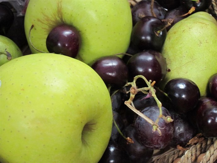 Fruta, Manzanas, Uvas, Cerezas