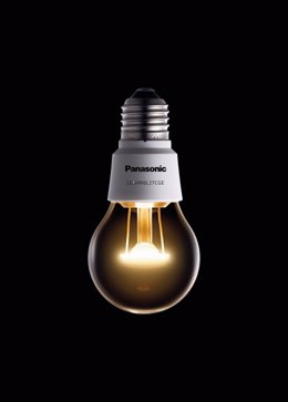 Bombilla LED Panasonic con apariencia de bombilla tradicional