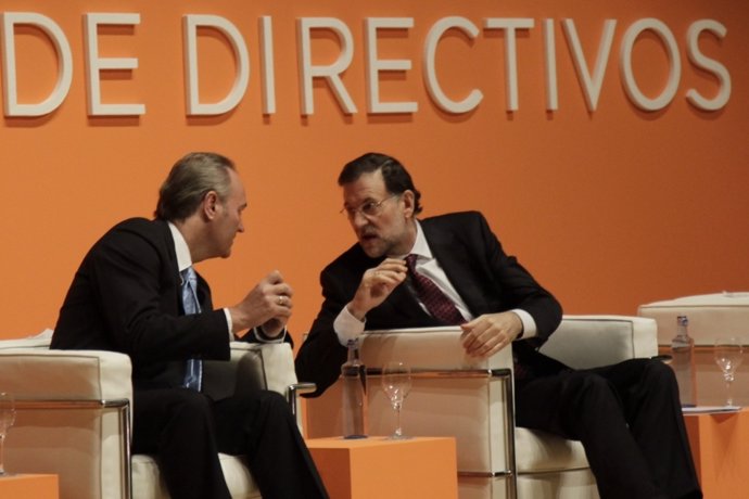 Mariano Rajoy Habla Con Alberto Fabra