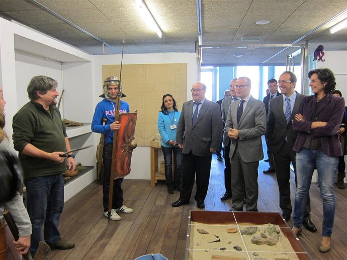 El conselleiro de Educación en Vigo