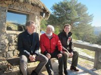 González dice que todos los derechos "se colocan en el mismo plano" y que es falso que prevalezca el de la huelga