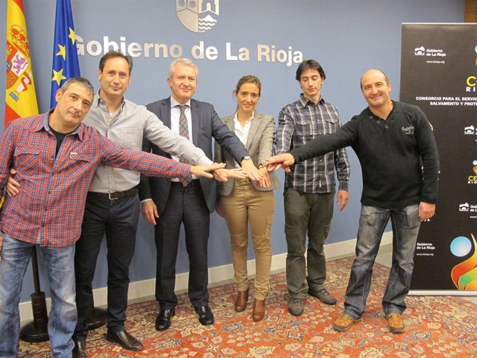 Firma bomberos del CEIS