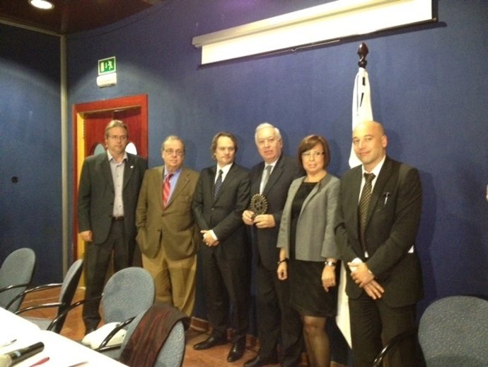 El ministro de Exteriores, J.M.García-Margallo, con Cerdanyola Empresarial