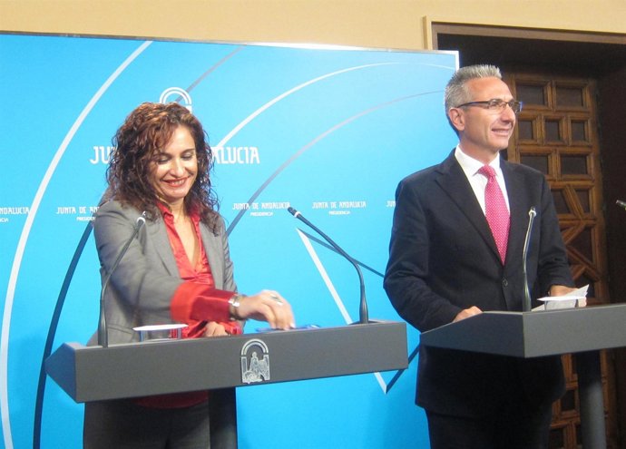 La consejera de Salud y el portavoz del Gobierno andaluz, este martes