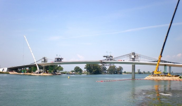 Río Ebro A Su Paso Por Deltebre Y Sant Jaume D'enveja, En El Delta Del Ebre (Tar