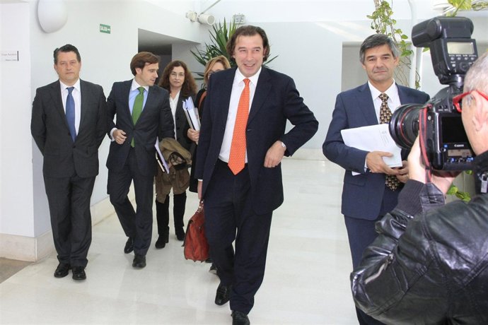 Francisco Rodríguez, consejero de Obras Públicas, en el Parlamento