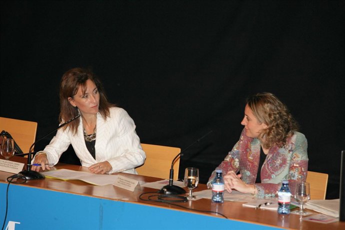 Pilar Conde y Blanca Hernández.