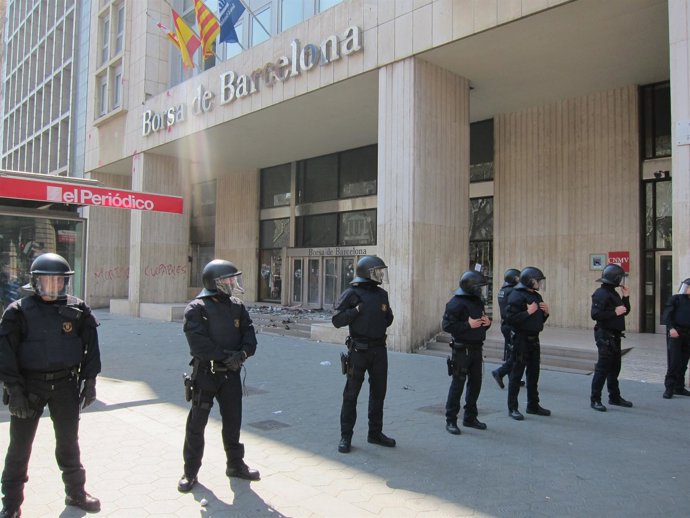 Mossos en la huelga del 29 de marzo (Archivo)