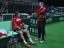 David Ferrer y Álex Corretja en la Copa Davis en Praga