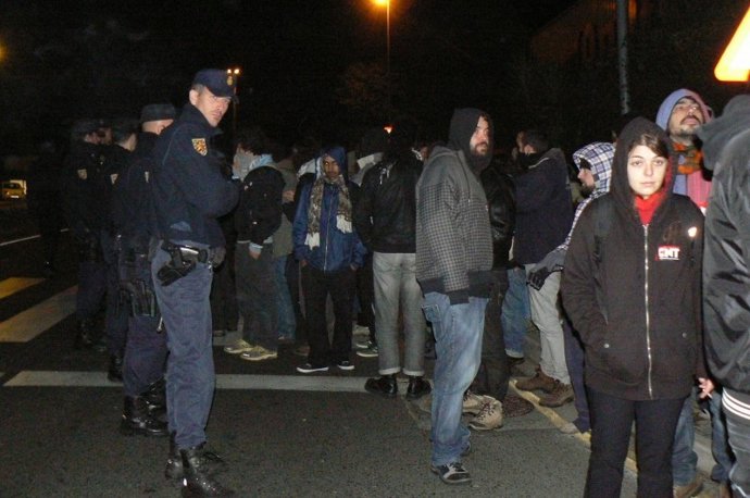 Piquete informativo en el Polígono del Tambre, en Santiago