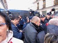 Un piquete integrado por un millar de personas cierra el comercio en el centro de Valladolid capital