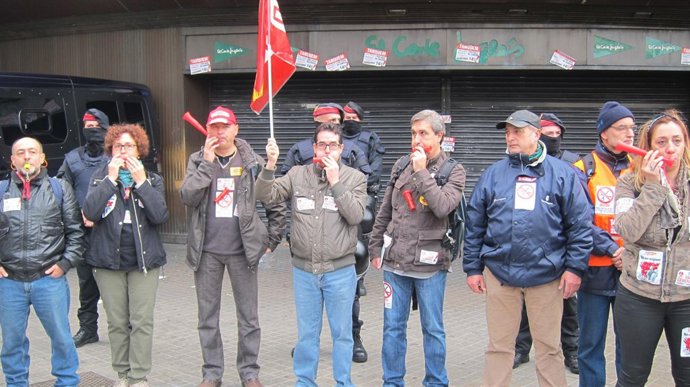 Piquetes en el Corte Inglés de Barcelona el 14N del 2012
