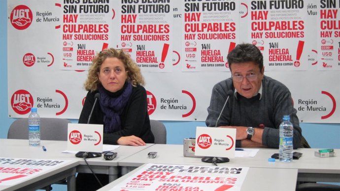 Matilde Candel (UGT) y Julio Mamblona (CCOO) ofrecen datos seguimiento huelga