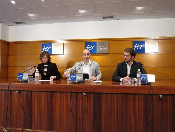 De la Cruz y otros responsables de la FER, en la rueda de prensa