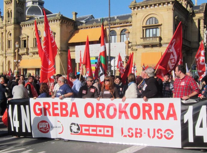 Manifestación de UGT, CCOO y LSB-USO.