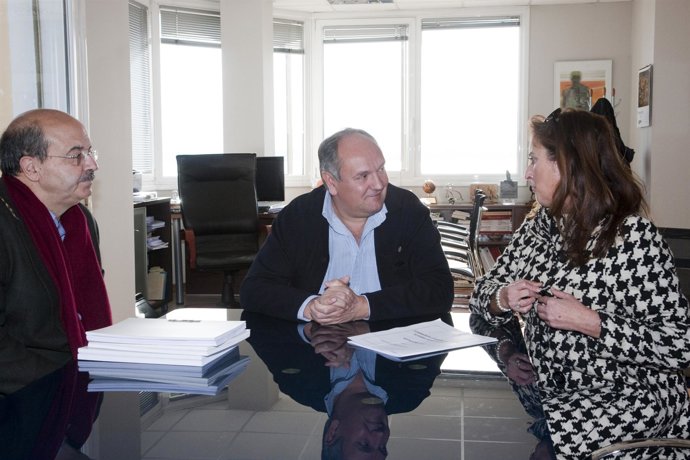 El consejero y la alcaldesa