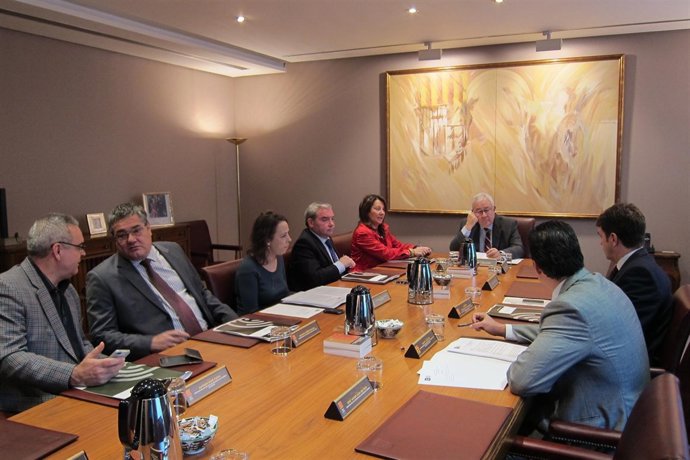 PSOE, IU y CHA no han acudido hoy a las Cortes