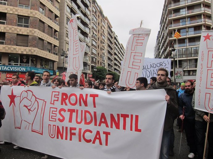 Protesta De Estudiantes En El 14N