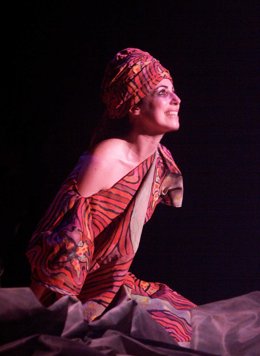 Representación de la obra 'Negra'