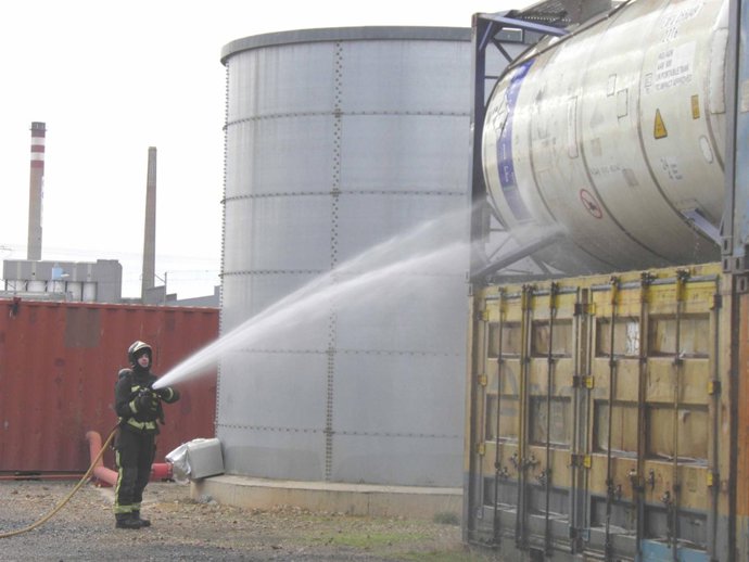 Imagen del simulacro de Adif en la terminal de contenedores de León