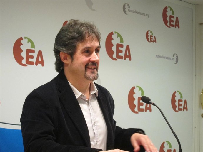 El secretario general de EA, Peio Urizar