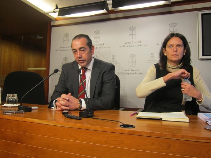 Ares y Goñi durante la rueda de prensa sobre Fondos de Formación.