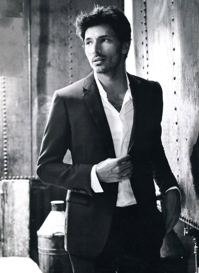 Andrés Velencoso