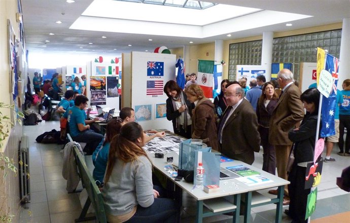 El rector en las actividades del Día Internacional de la UC