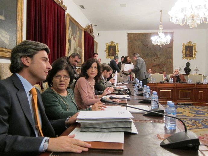 Bancada del PP en el salón de plenos de la Diputación