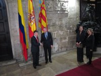 Colombia.- Santos señala que si las FARC "quieren hacer política" el Gobierno colombiano "les dará el espacio"