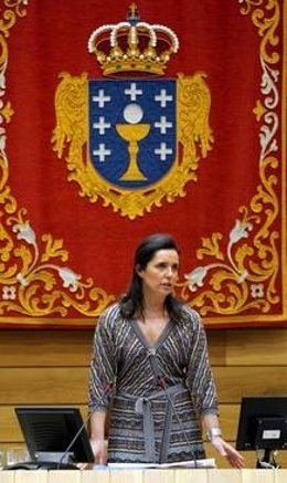 La presidenta del Parlamento toma posesión en la VIII Legislatura