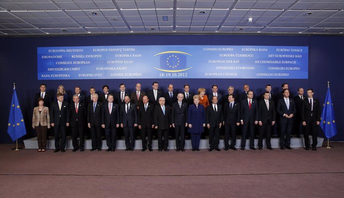 Los líderes de la UE posan en la foto de familia de la Cumbre informal