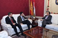 Cosidó califica de "positiva" y "proporcionada" la actuación de la Policía Nacional que "evitó males mayores"