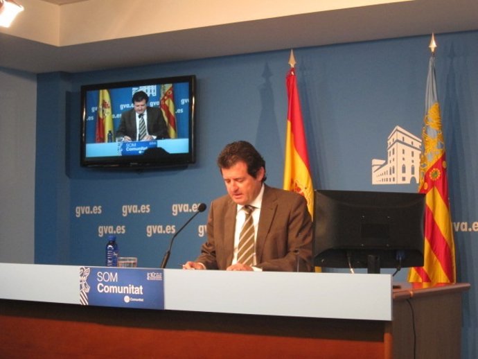 Císcar En La Rueda De Prensa Del Pleno Del Consell