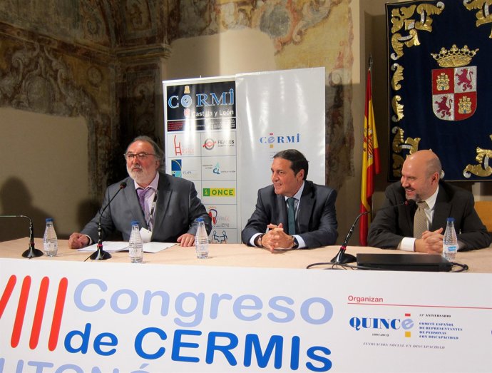 Sáez Aguado y los presidente del CERMI en España y a nivel autonómico