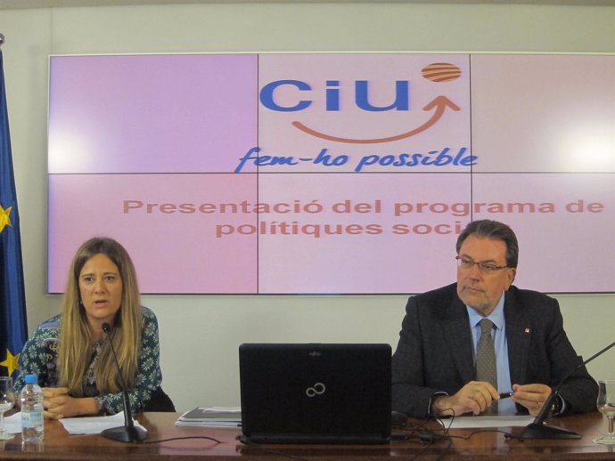 CiU presenta su programa electoral a discapacitados sensoriales