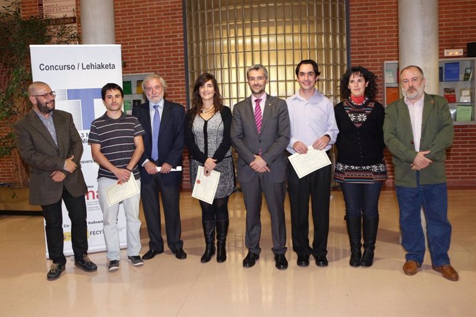 Ganadores y miembros del jurado.