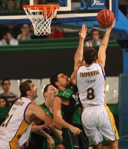 Tripkovic partido Fiatc Joventut Blancos de Rueda Valladolid 
