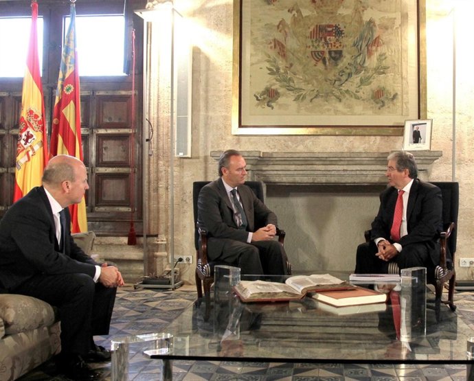 Buch, Fabra Y El Presidente De CLH, José Luis López De Silanes