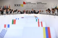 Los líderes iberoamericanos abren el proceso de reflexión sobre si convertir en bienales sus cumbres