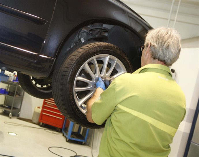 Sustitución De Neumático